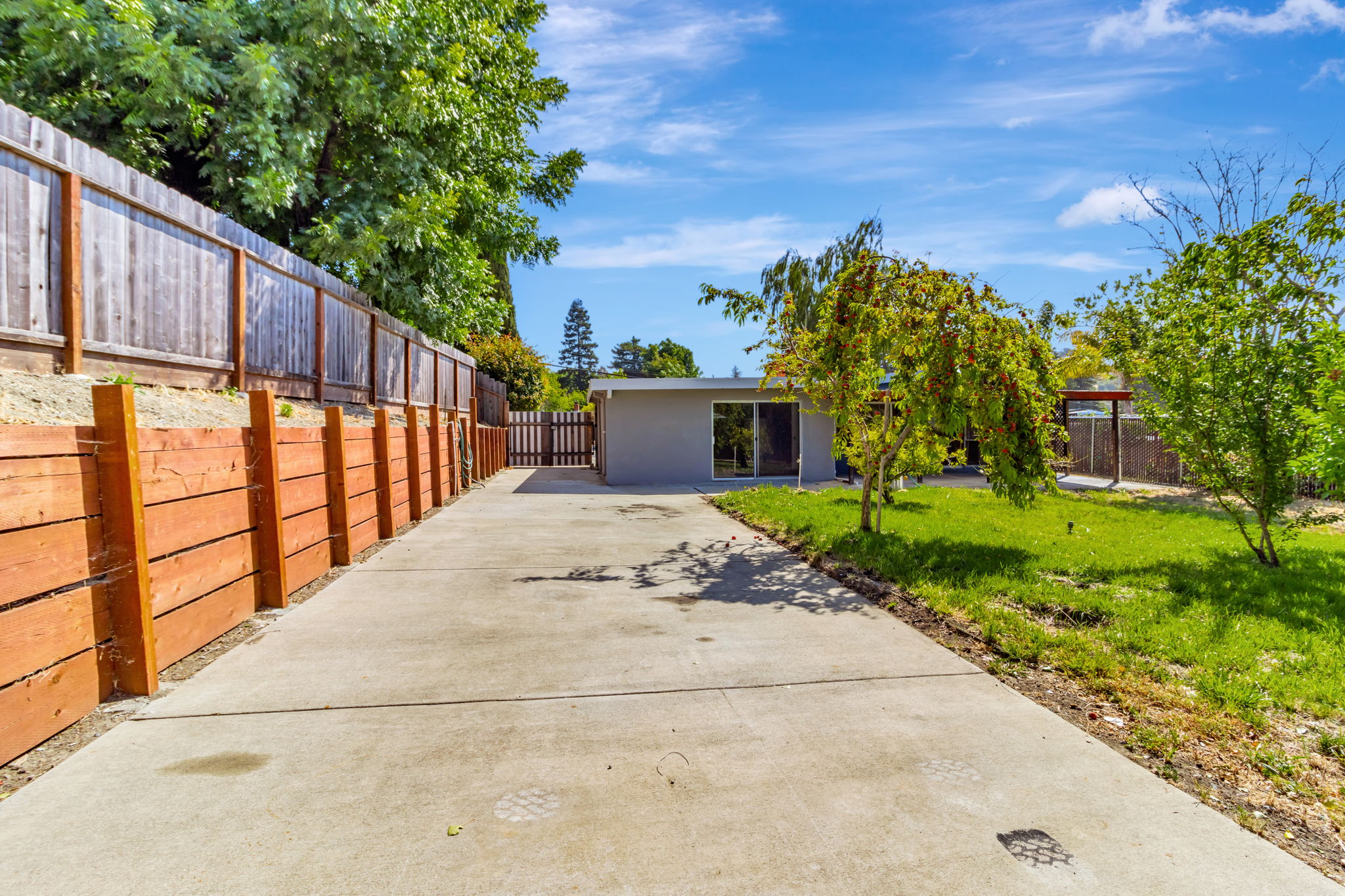 042_ 493 Pebble Dr  El Sobrante