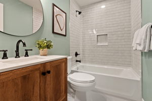 4930 E Kansas Dr, Denver, CO 80246, USA Photo 16
