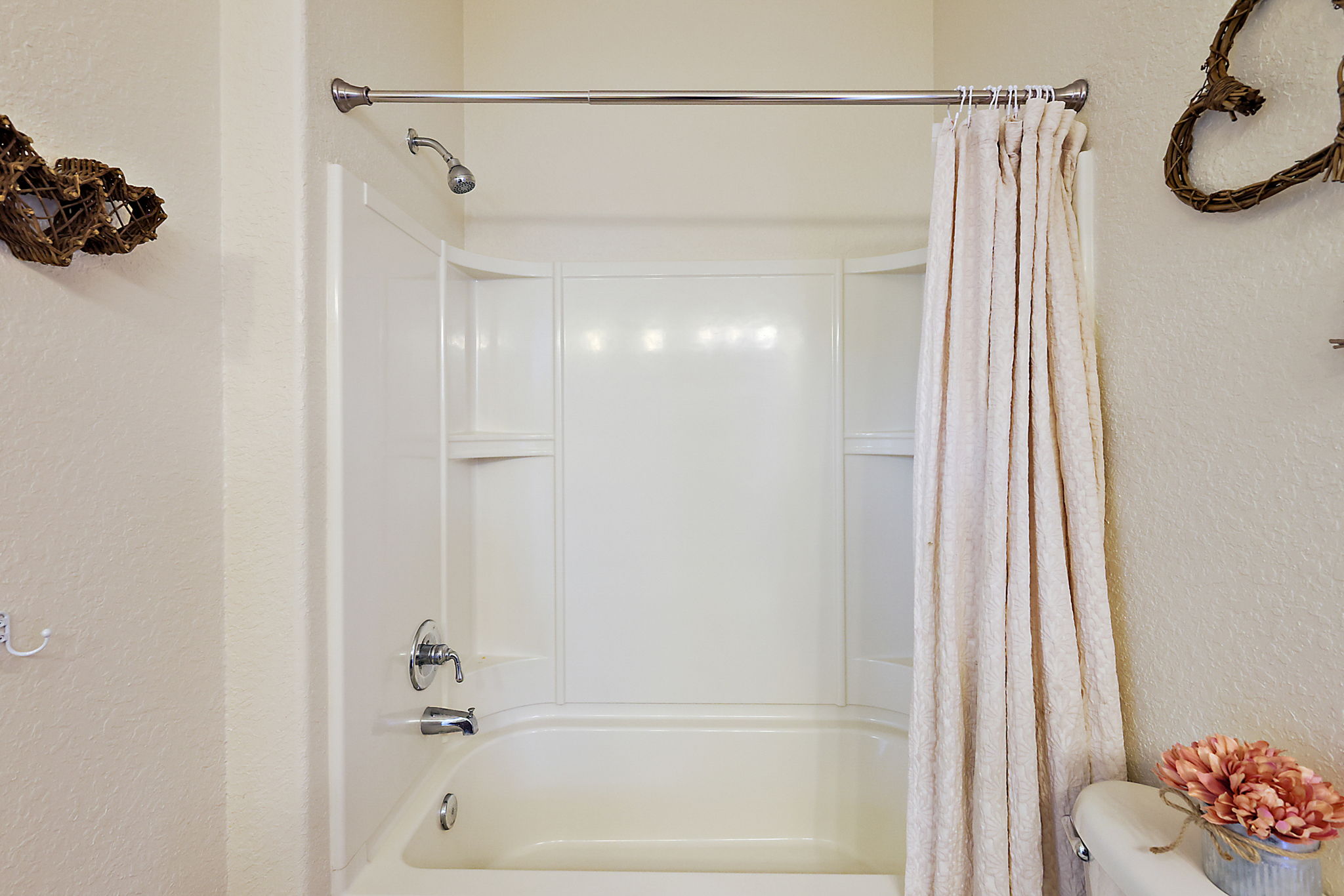 Tub/Shower Combo in Jack & Jill Bathroom