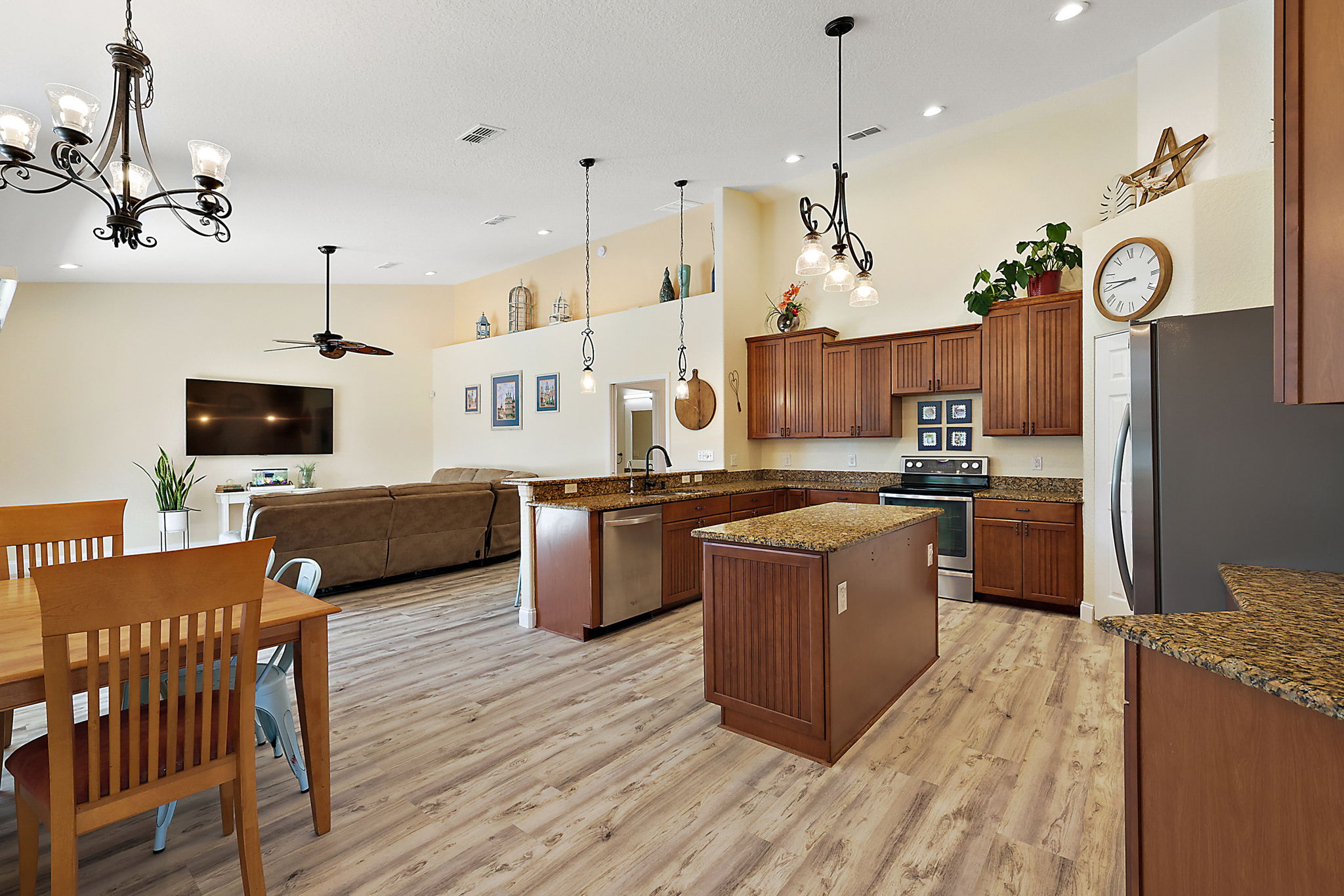 Massive Chef's Kitchen w/ LVP Floor