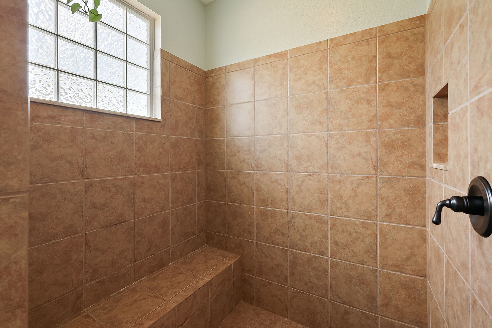 Huge Tiled Roman (Walk-In) Shower