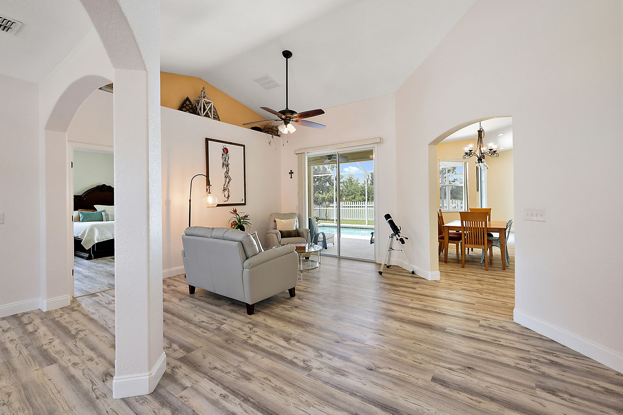 Sprawling "Light & Bright" Floor Plan