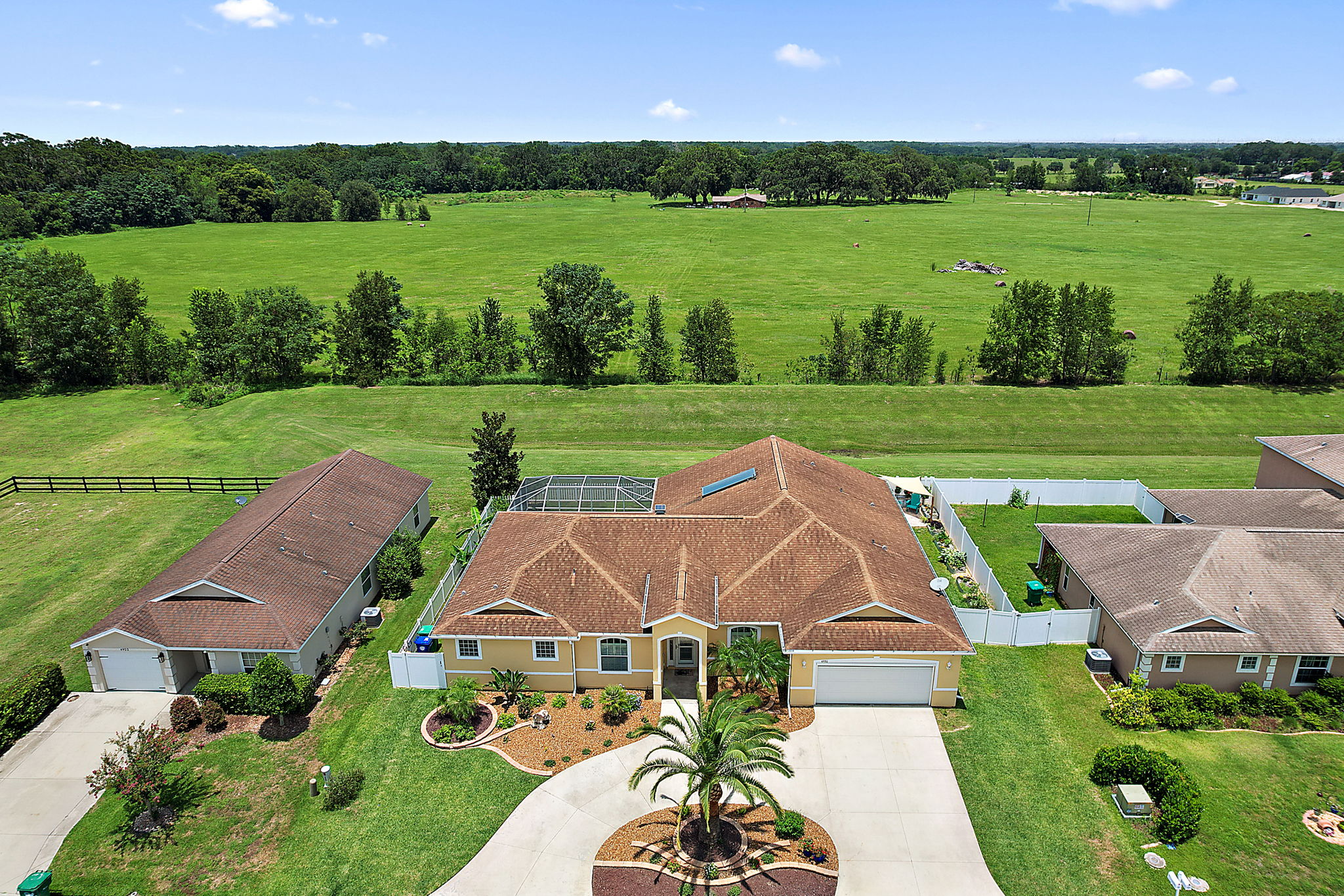 Beautiful Property in a Great Family-Friendly Neighborhood!