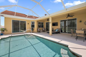 Spacious Pool & Pool Deck