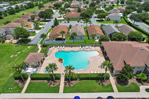 Resort-Style Pool + Spa & Club House w/ Exercise Room