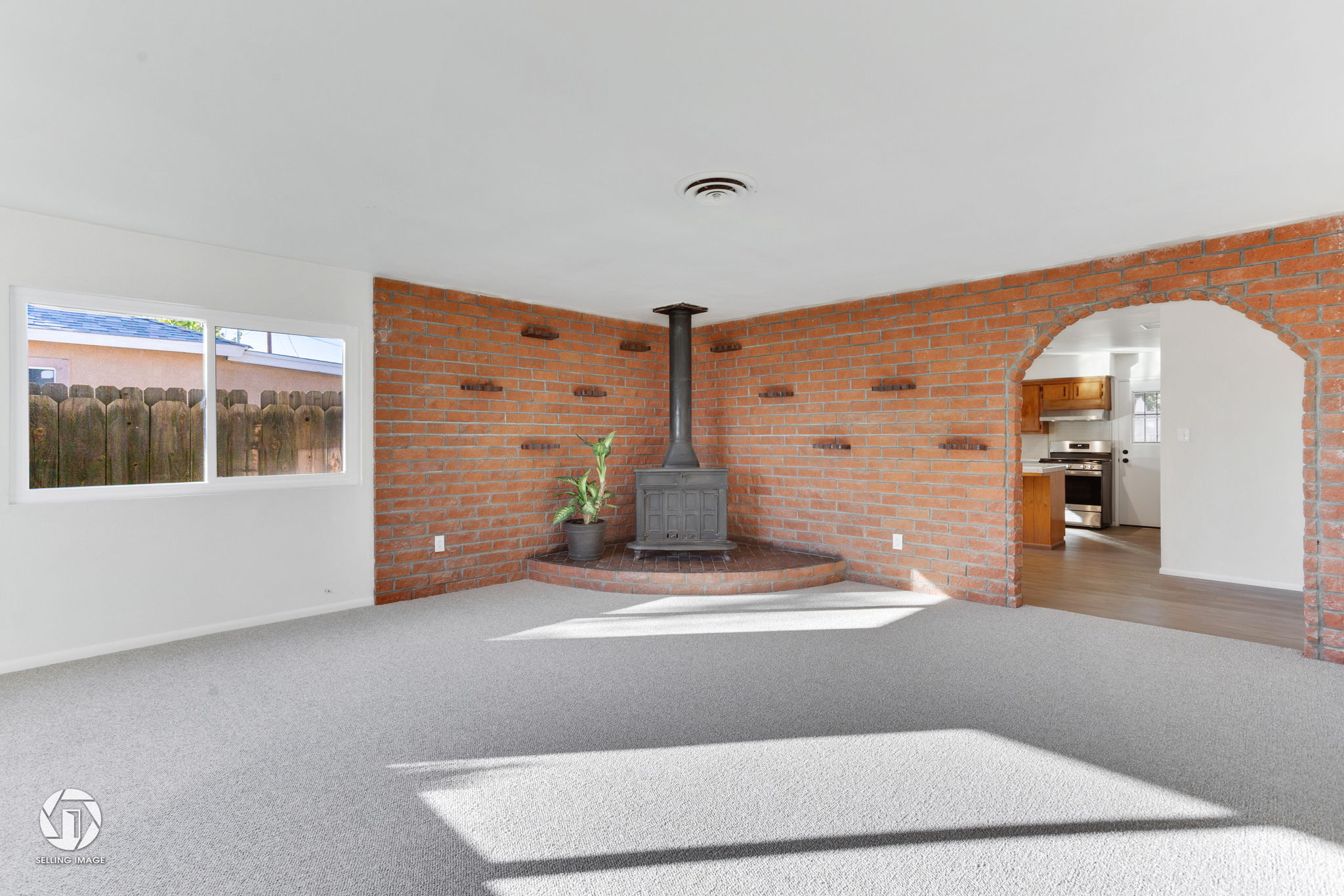 4930 Pioneer Dr, Bakersfield, CA 93306, USA Photo 9