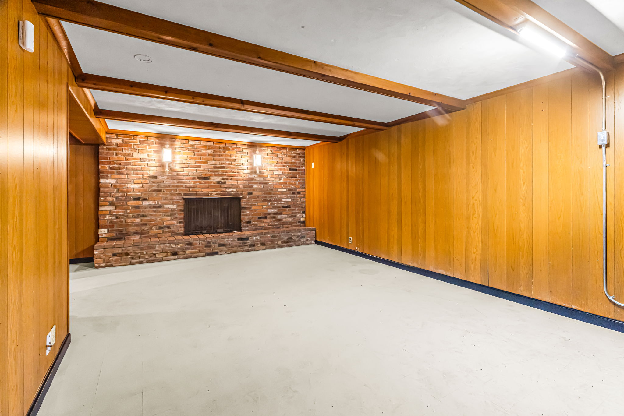Interior-19