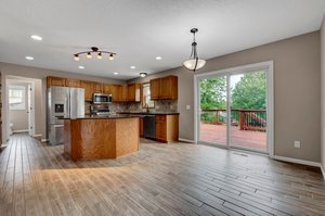 4931 144th St W, Apple Valley, MN 55124, USA Photo 8