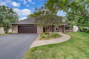 4931 144th St W, Apple Valley, MN 55124, USA Photo 0