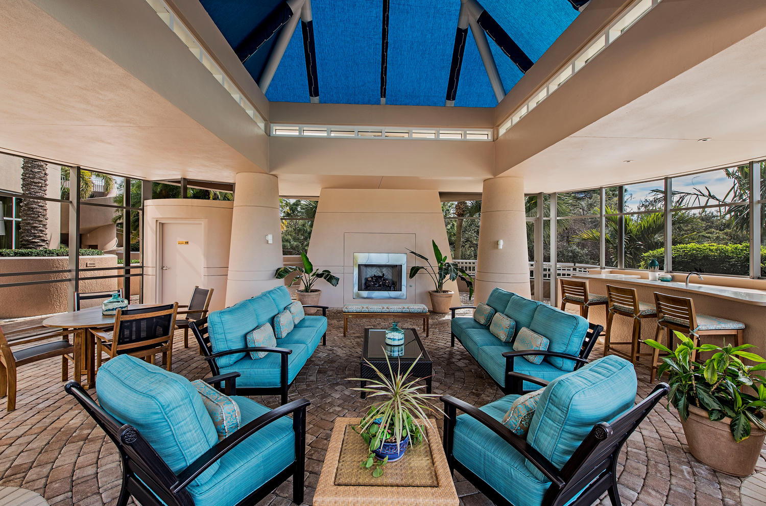 Azure Screened Cabana