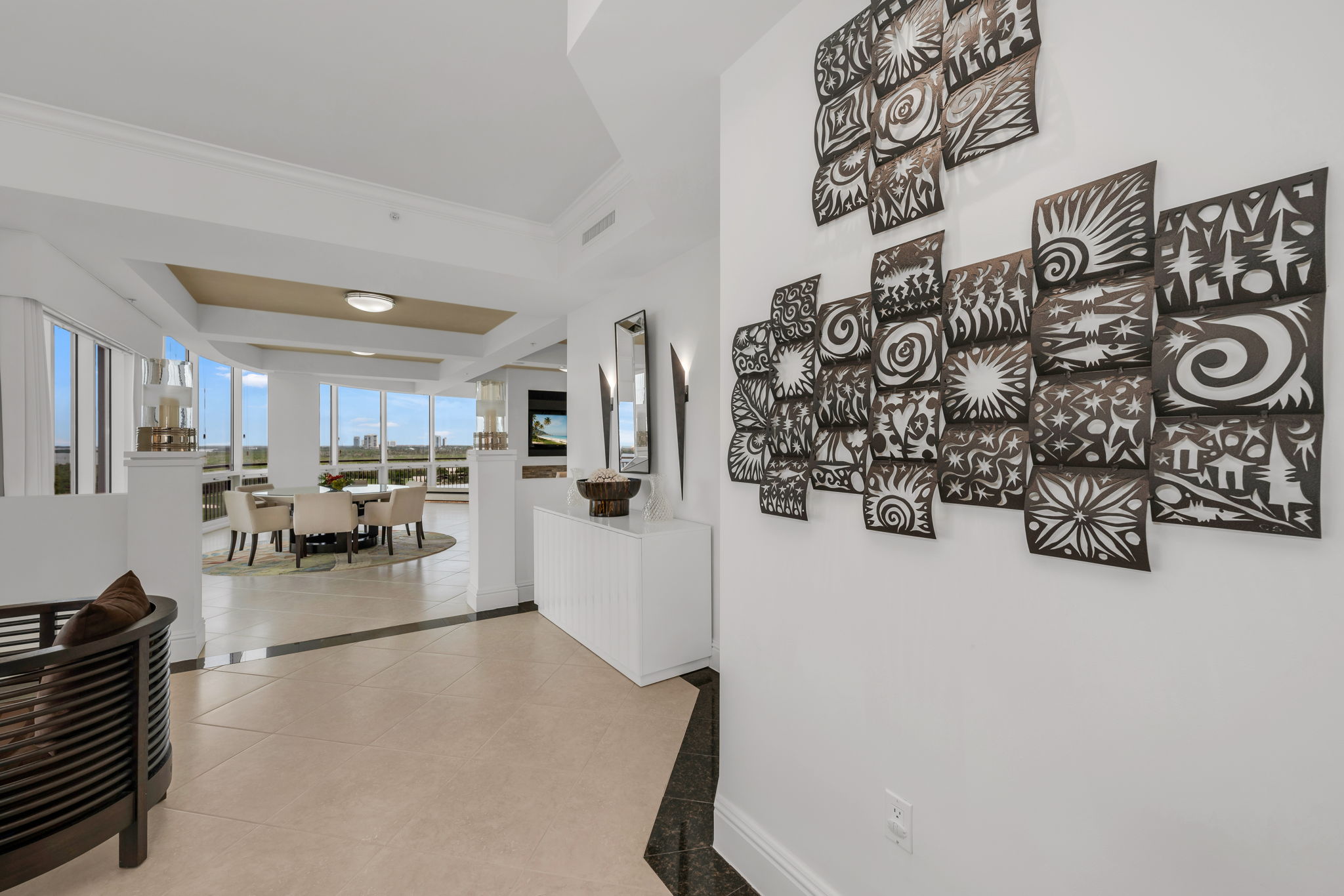 Living to Dining - Passthrough