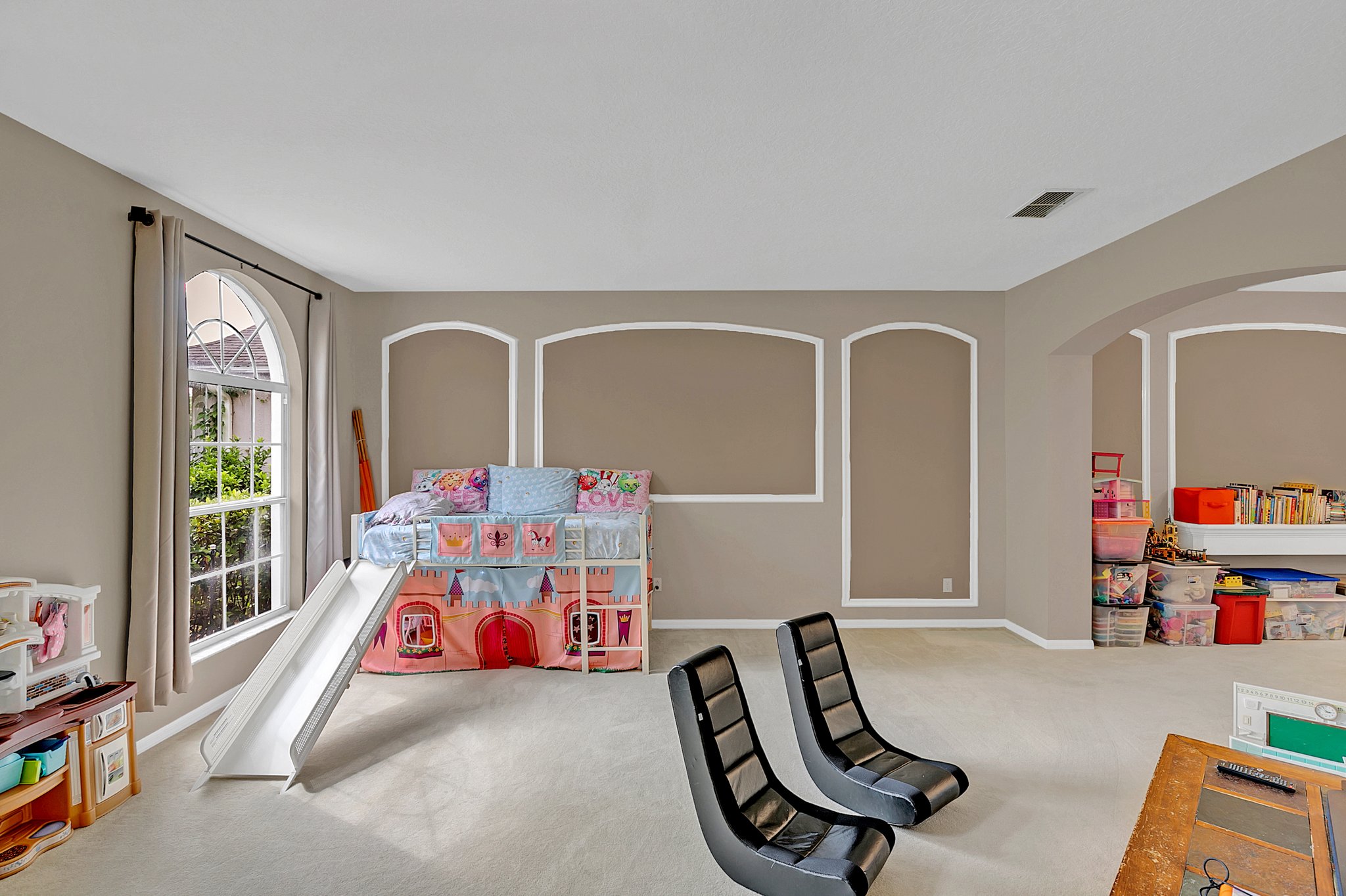 4932 Native Dancer Ln, Orlando, FL 32826, USA Photo 6