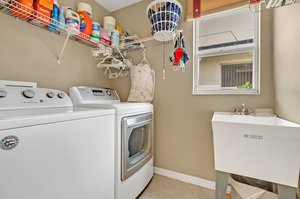 4932 Native Dancer Ln, Orlando, FL 32826, USA Photo 29