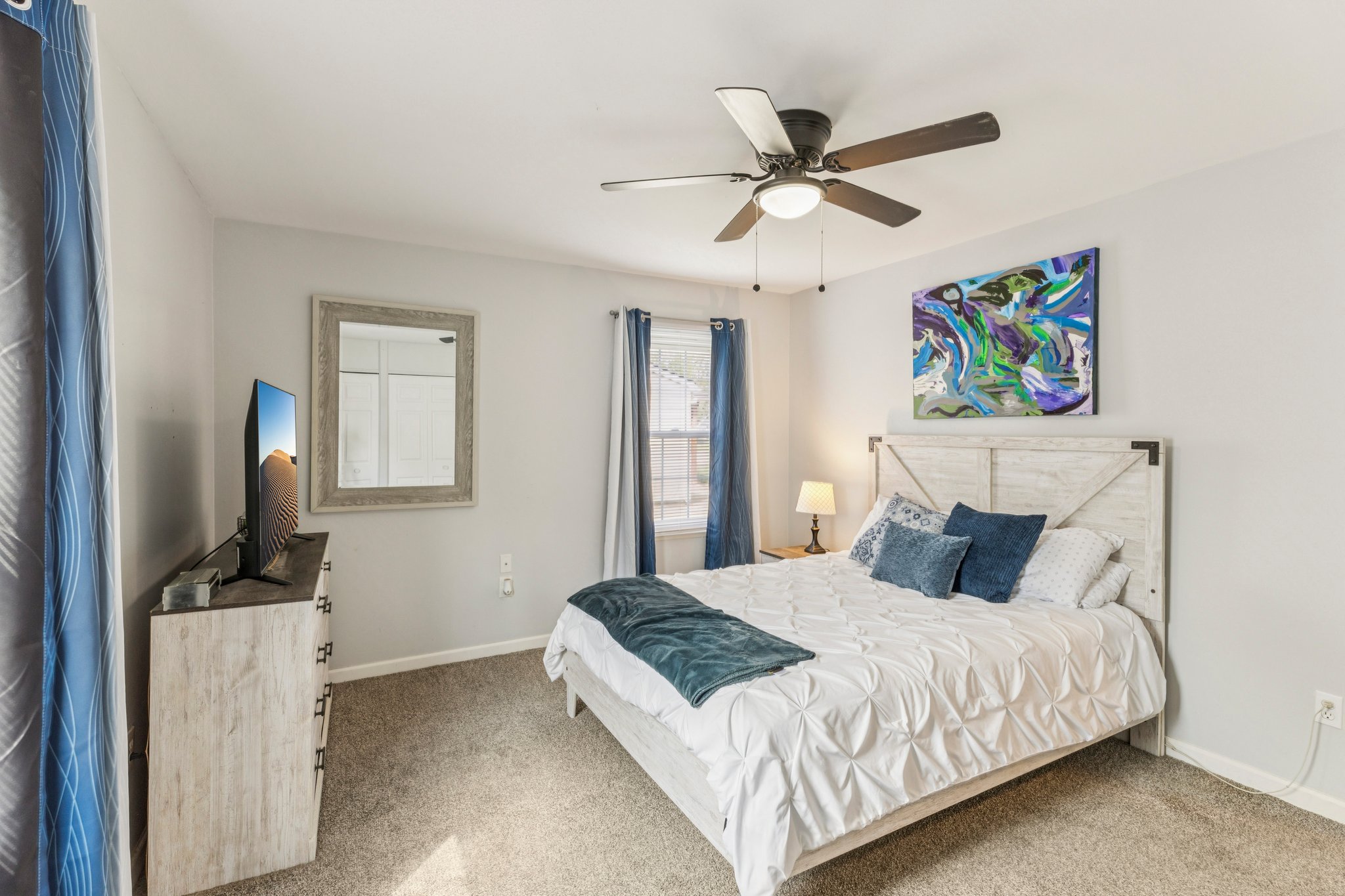 Castleton Dr-S1504-018.jpg