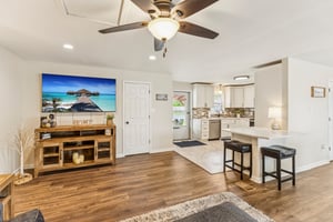 Castleton Dr-S1504-005.jpg