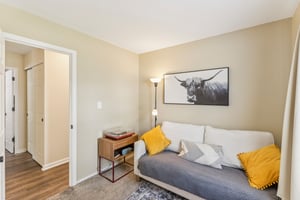 Castleton Dr-S1504-014.jpg