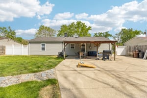 Castleton Dr-S1504-031.jpg