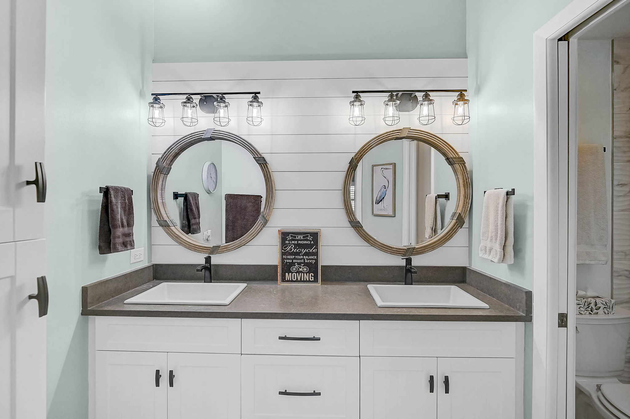 4934 Clubview Ct E-20