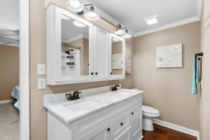  Photo 41
