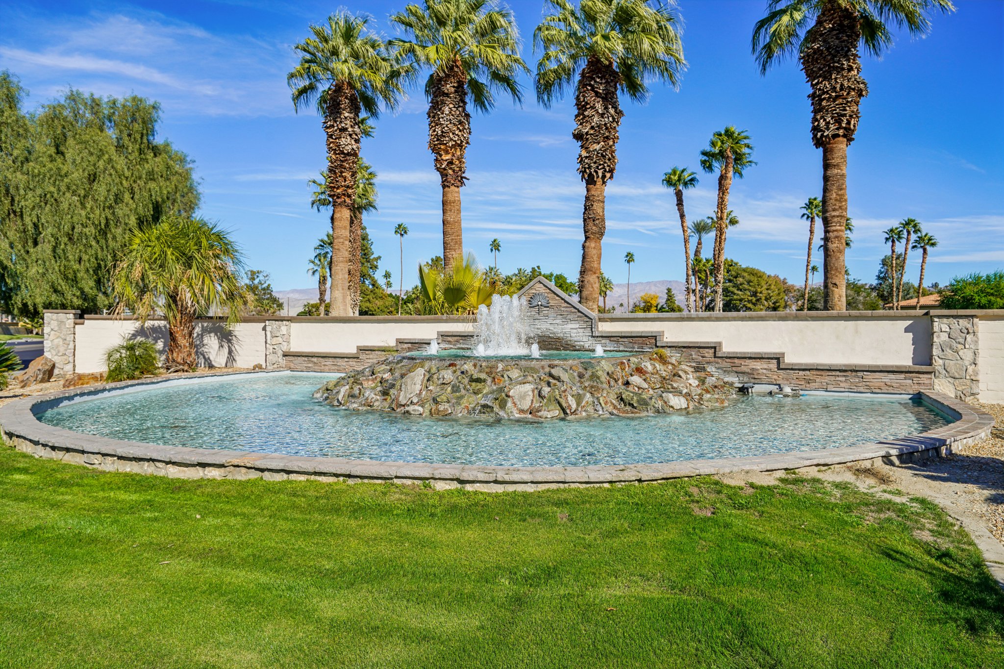 Wayne St-1501-910.jpg