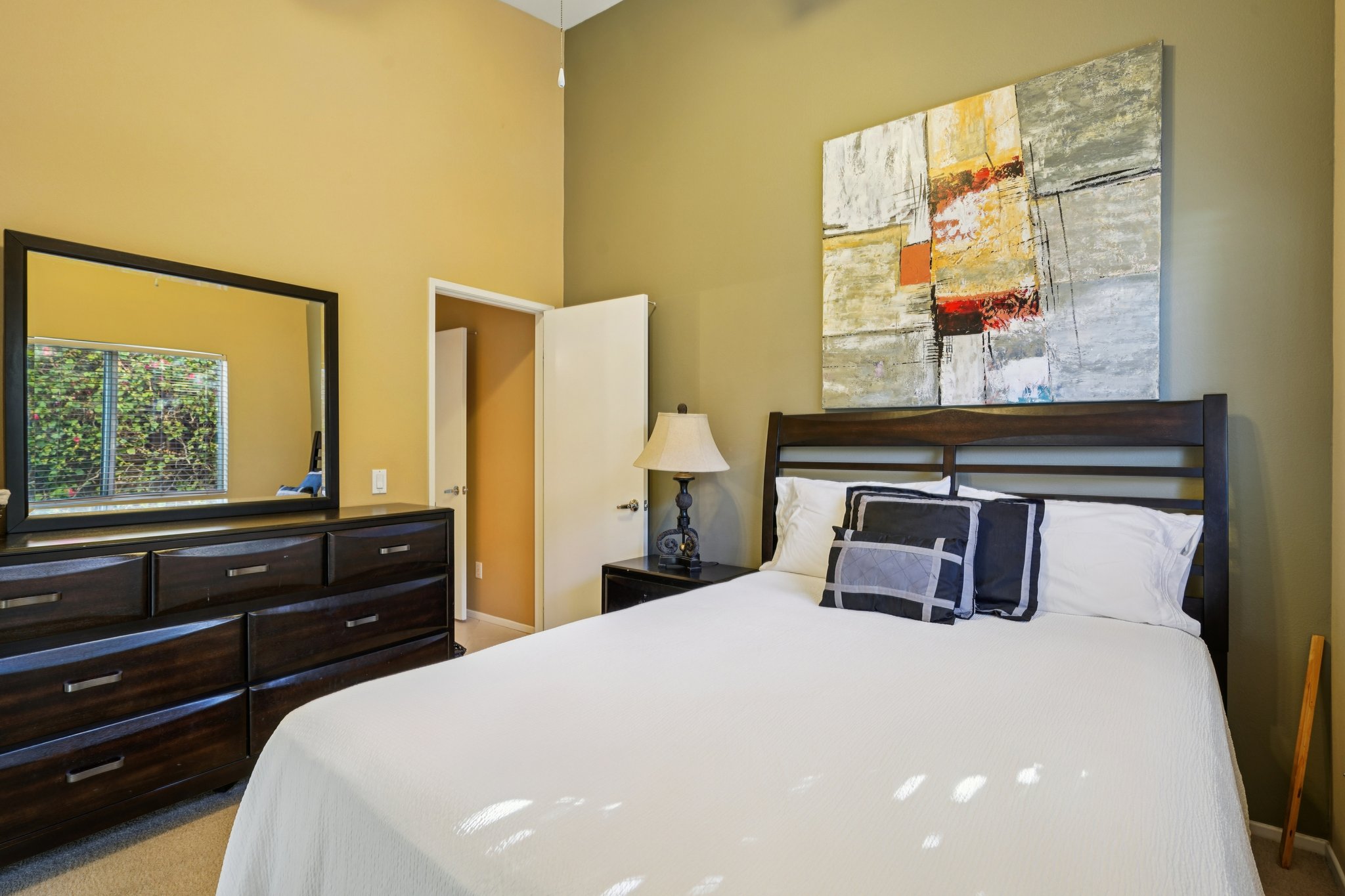 Wayne St-S1601-023.jpg