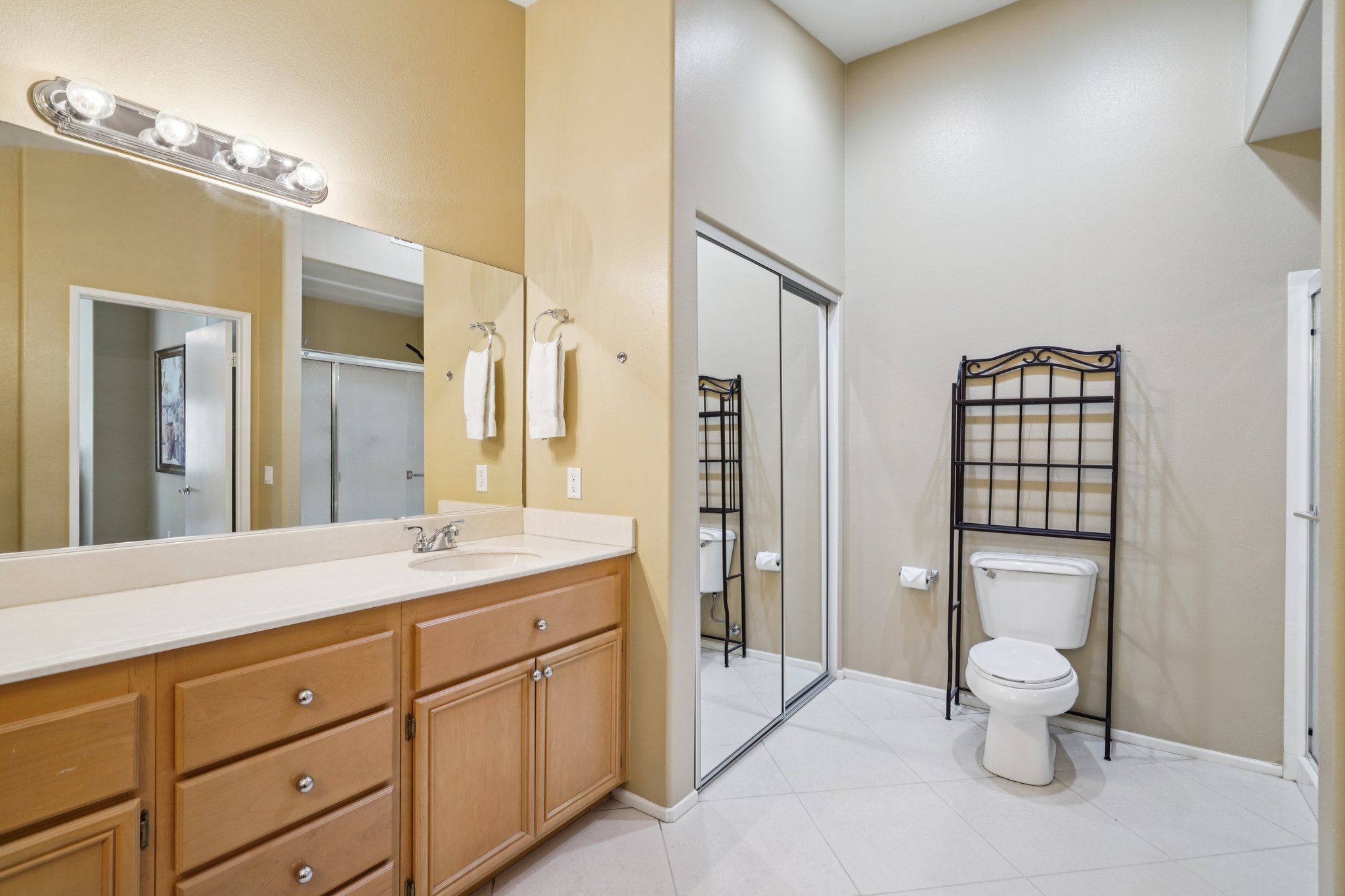 Wayne St-S1601-029.jpg