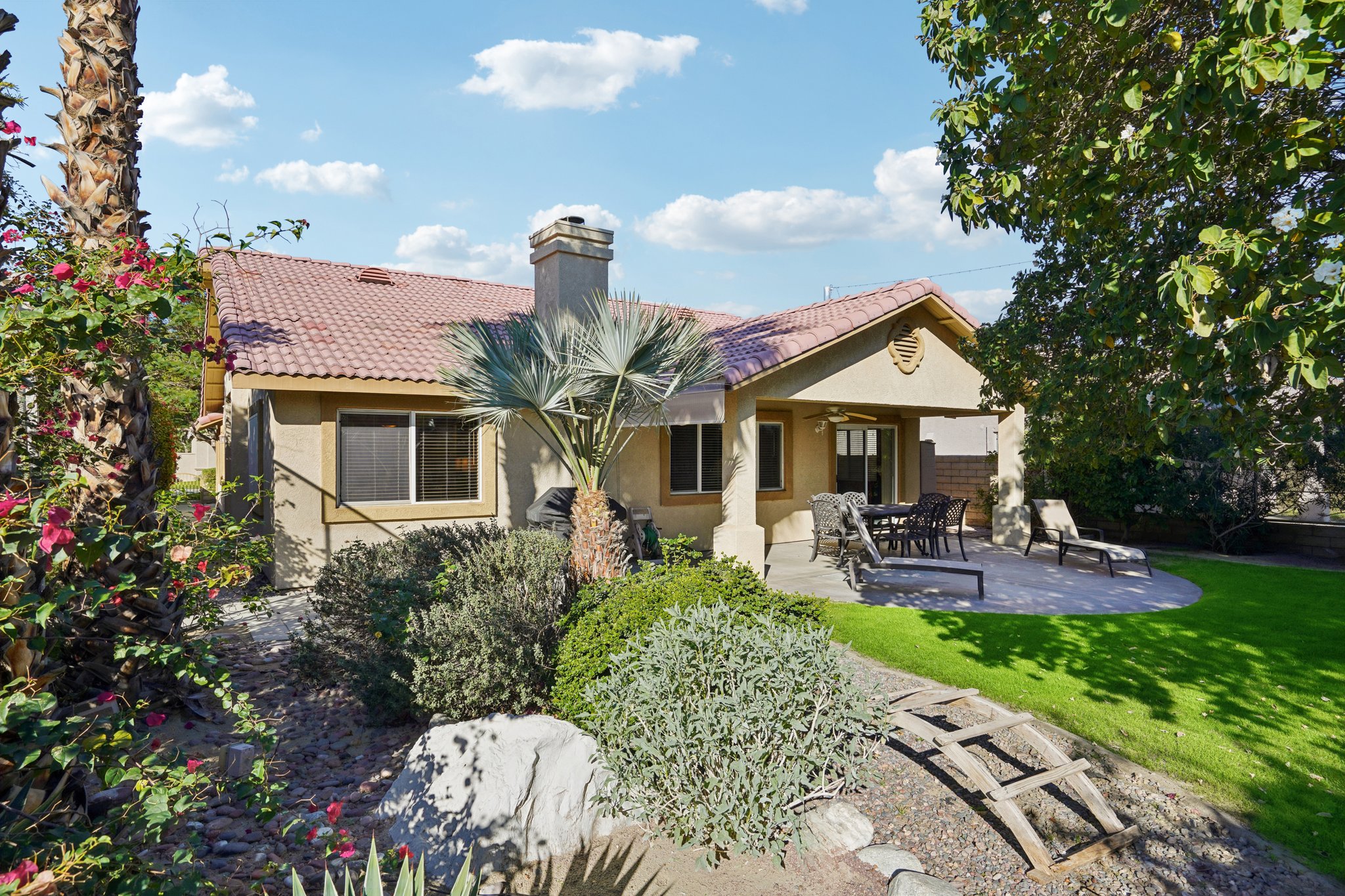 Wayne St-S1601-033.jpg