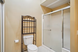 Wayne St-S1601-030.jpg