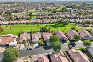 Wayne St-S1601-035.jpg