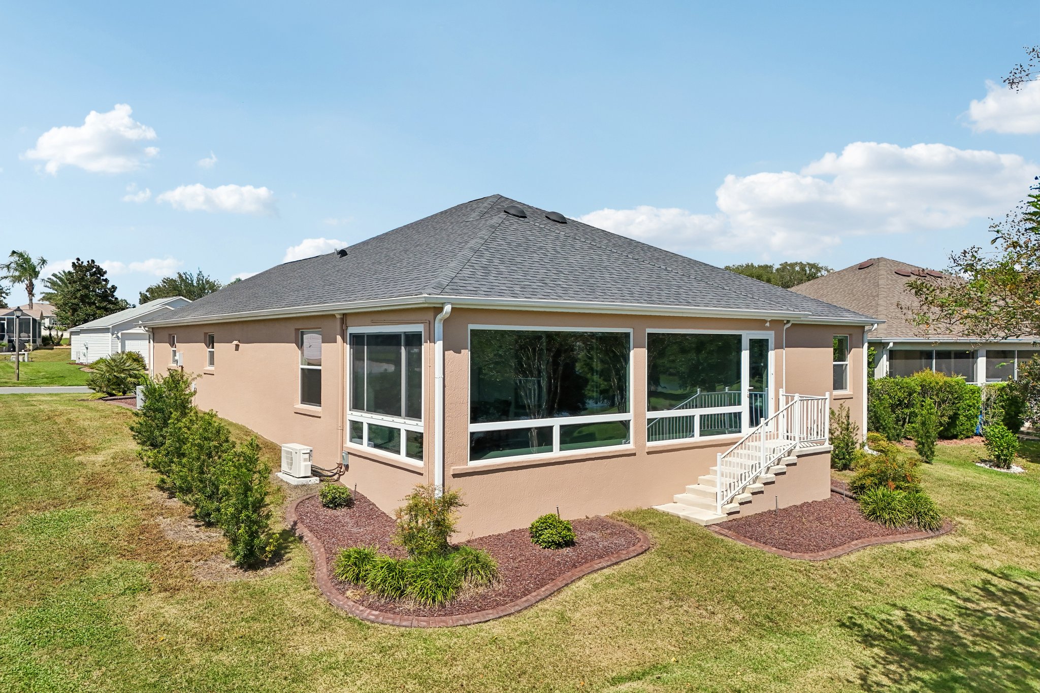 Arbella Loop-S1510-057.jpg