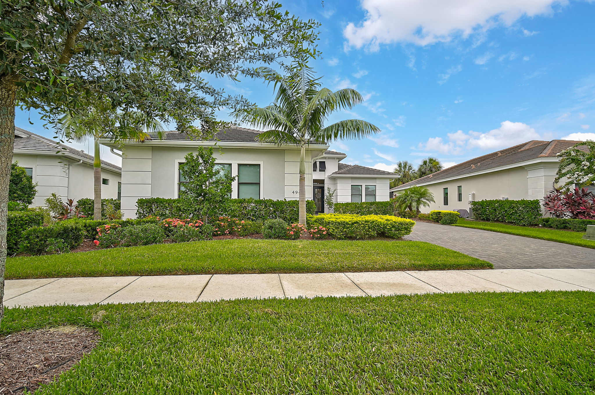 4940 Surfside Cir-2