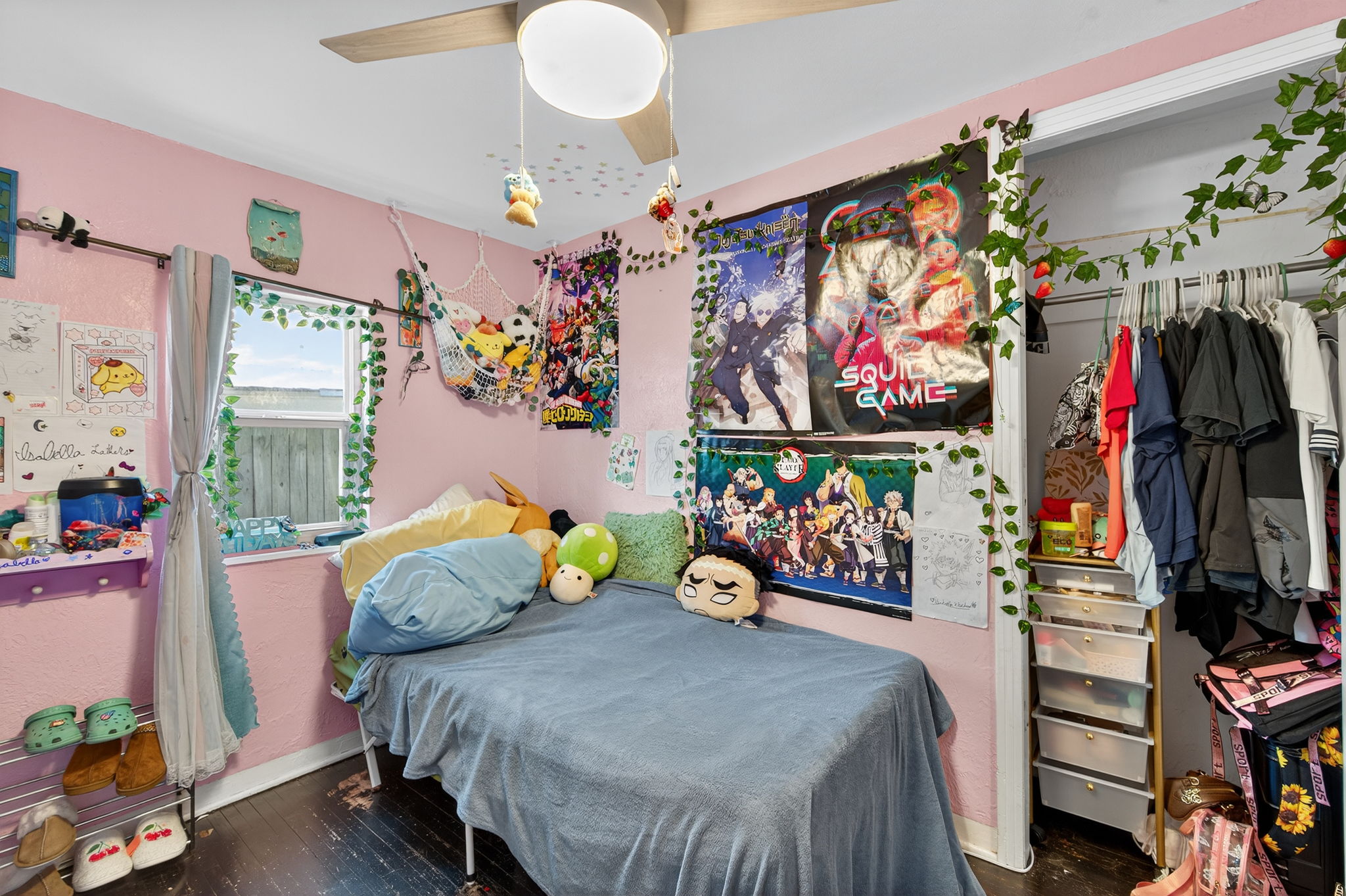 Interiors (12)