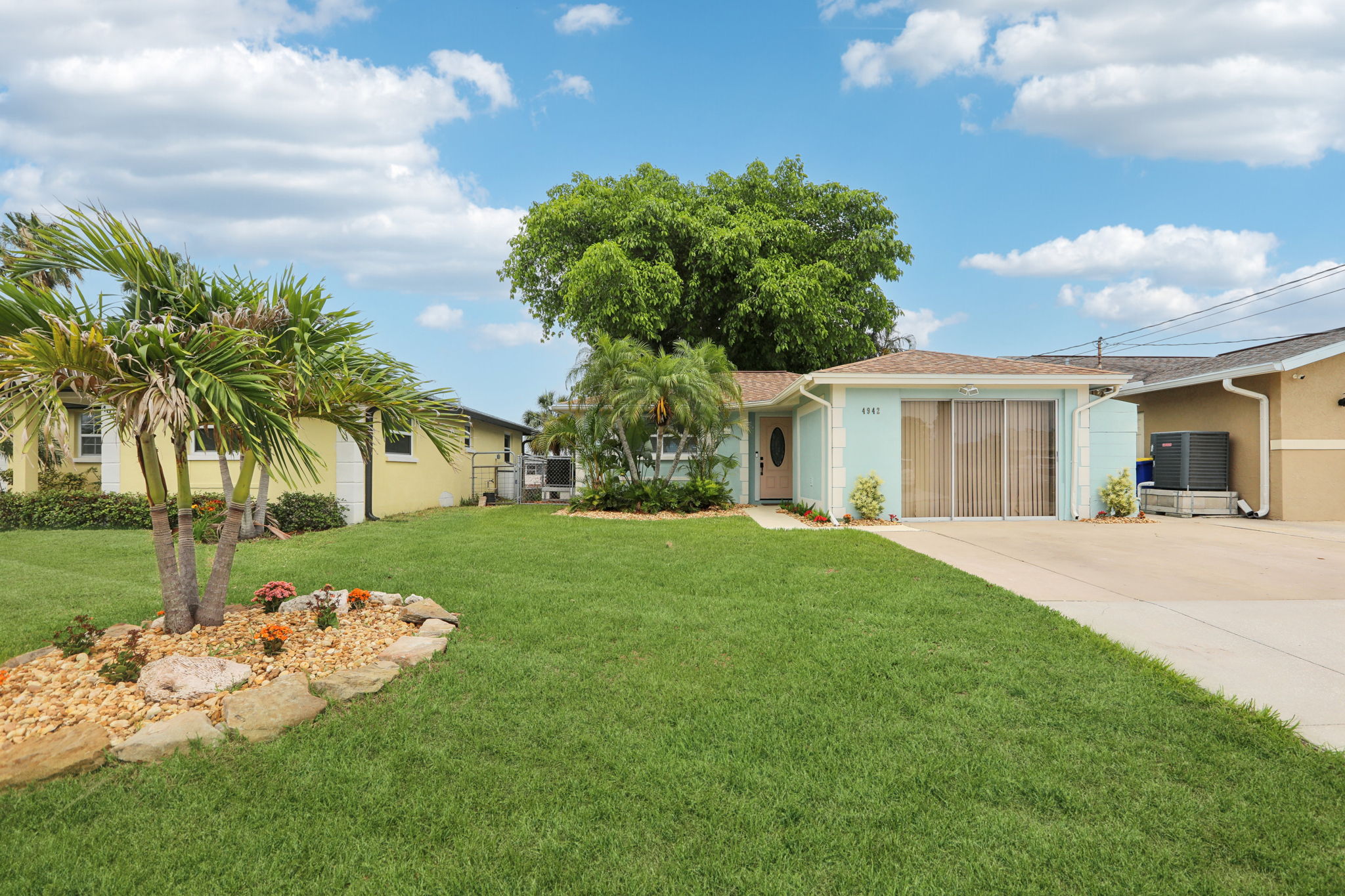 Blue Heron Dr-2305-002