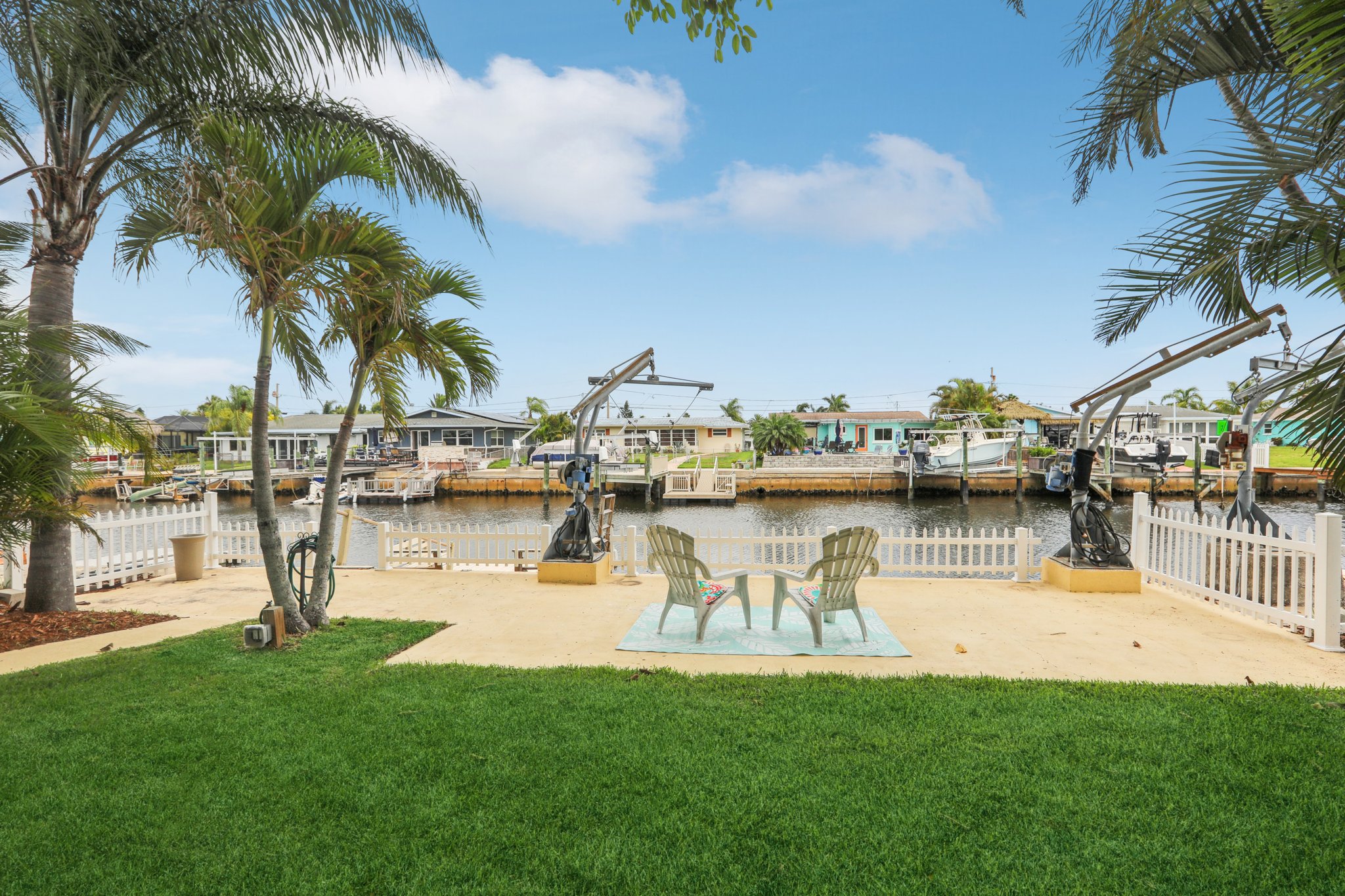 Blue Heron Dr-1406-035.jpg