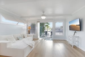 Blue Heron Dr-2205-012.jpg