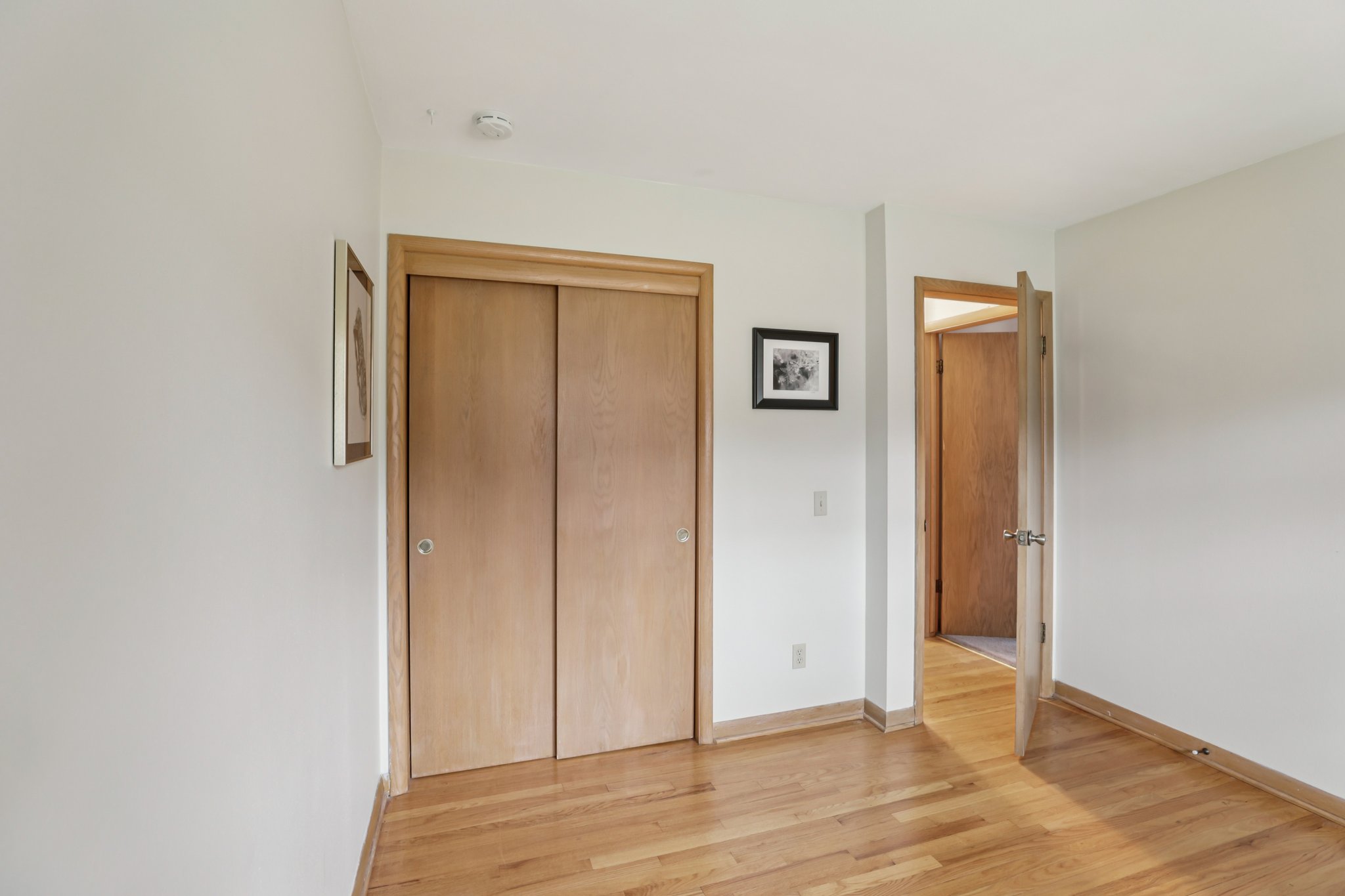 Knox Ln-S1811-020.jpg