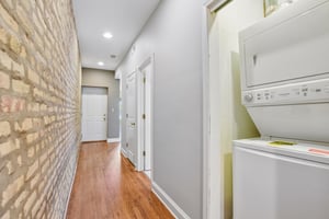 N Spaulding Ave-S3009-017.jpg