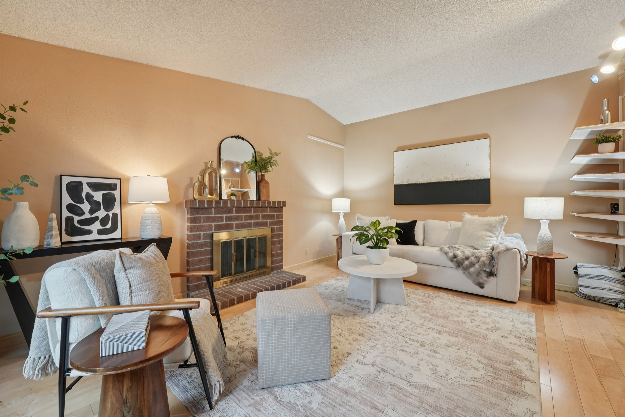 Rocklin Dr-S1311-009.jpg