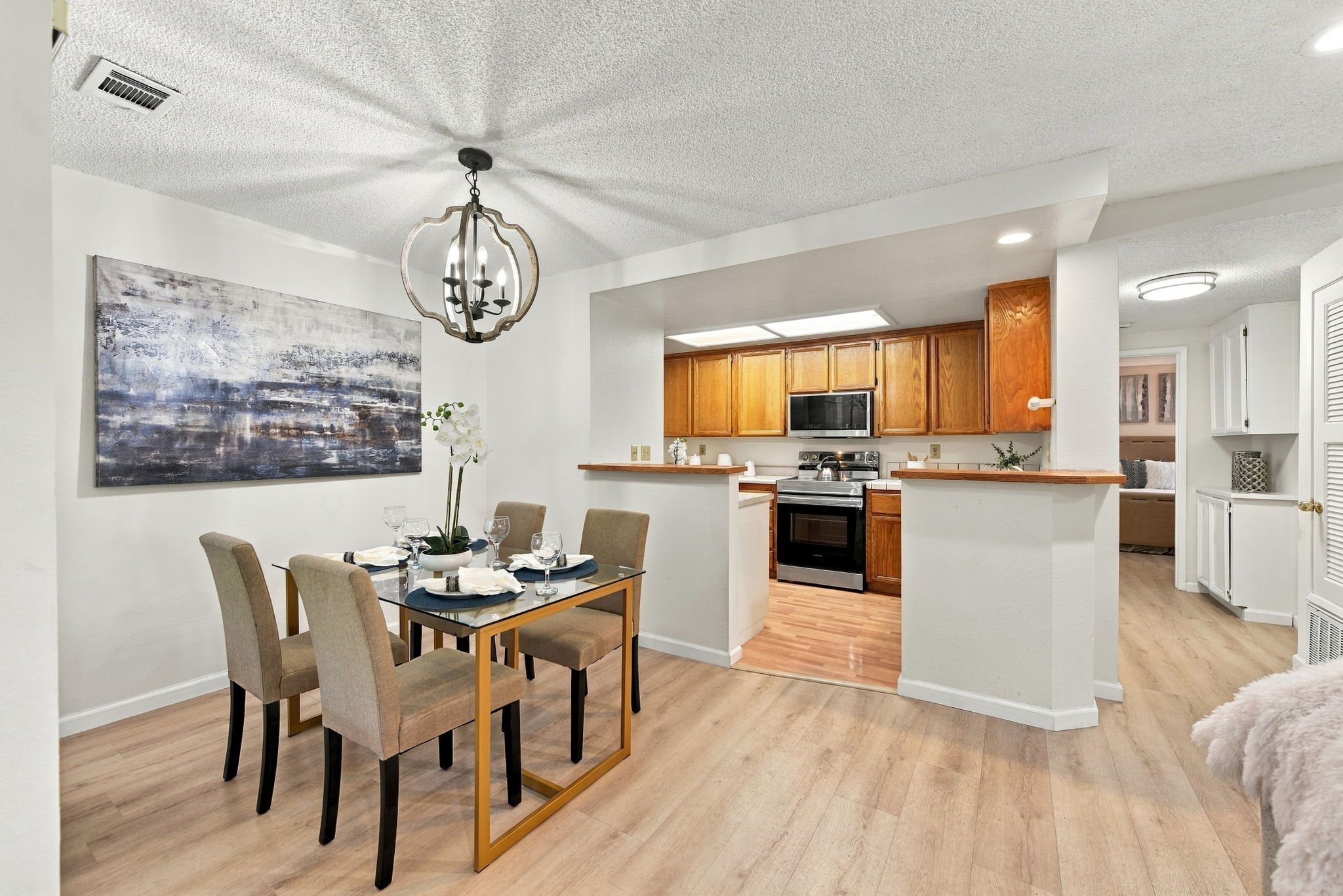 016_F8_4943 Conway Terrace