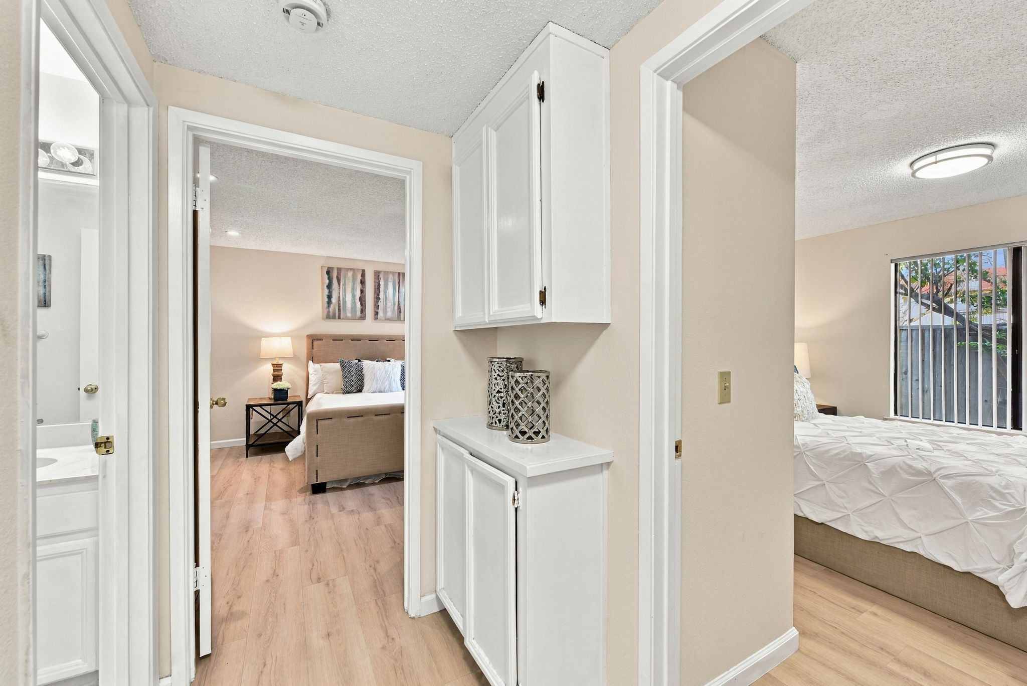 017_F8_4943 Conway Terrace
