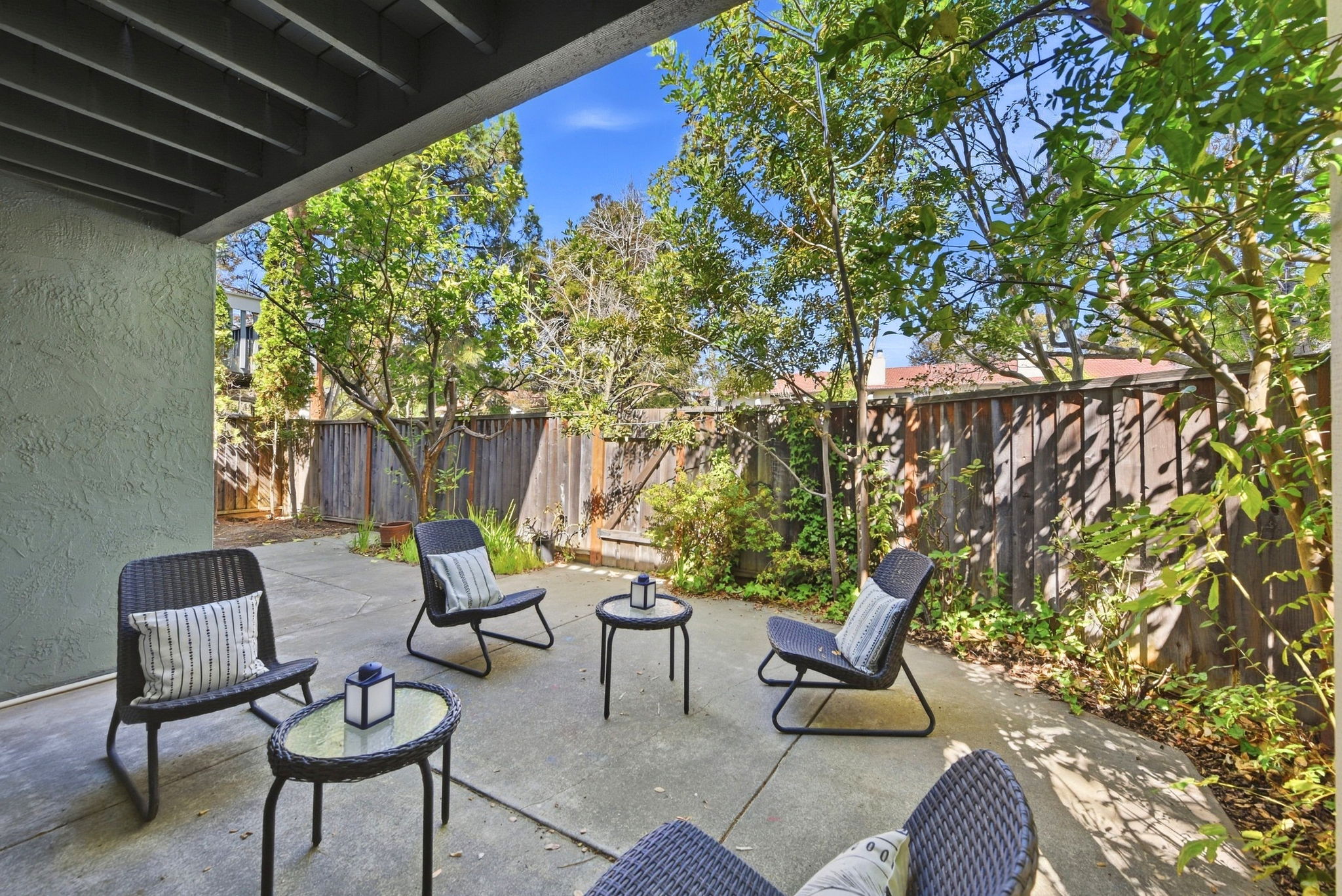 030_F8_4943 Conway Terrace
