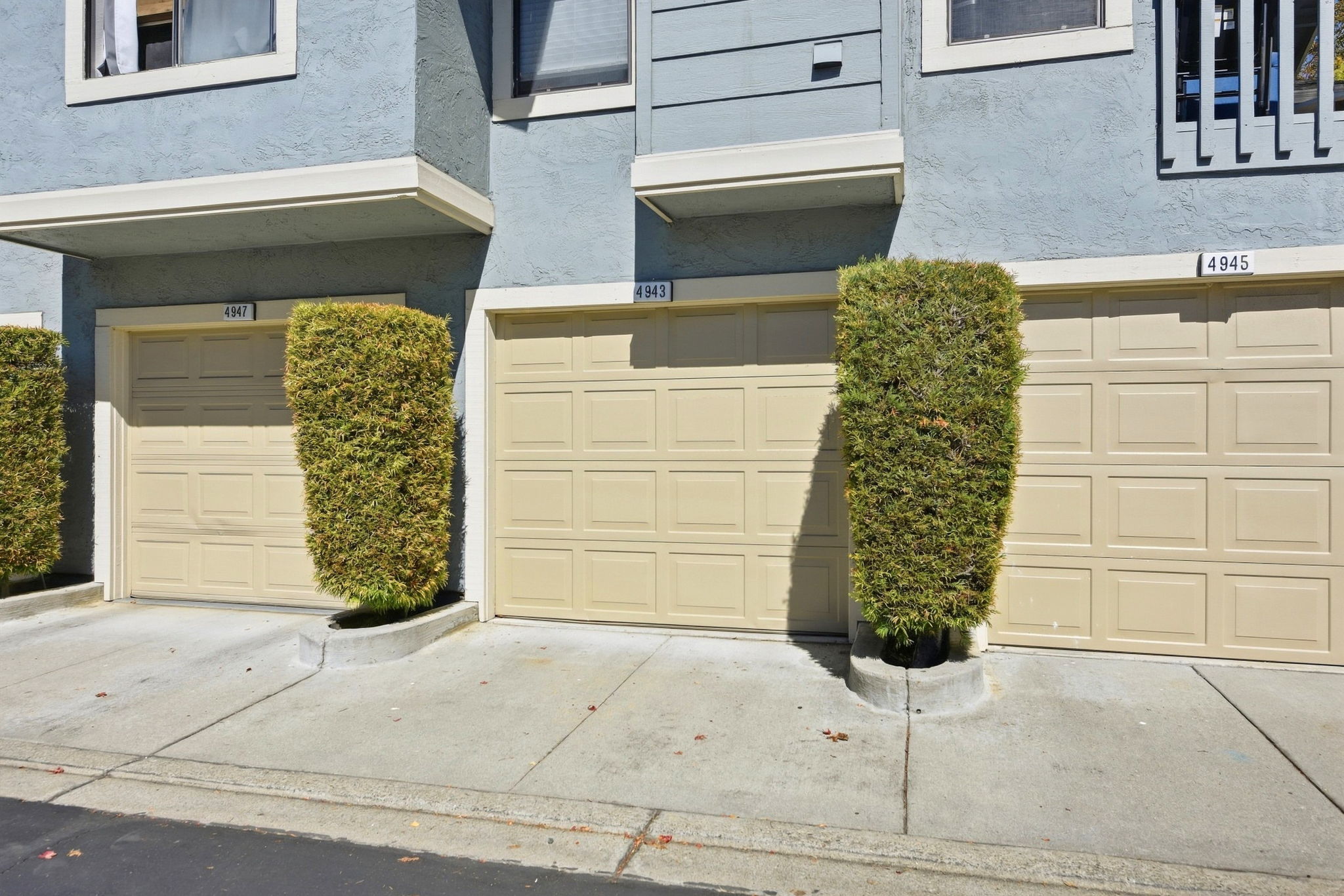 037_F8_4943 Conway Terrace