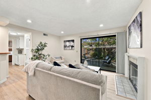 004_F8_4943 Conway Terrace