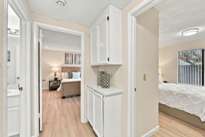 017_F8_4943 Conway Terrace