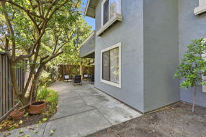 034_F8_4943 Conway Terrace