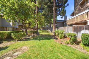 036_F8_4943 Conway Terrace