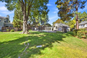 040_F8_4943 Conway Terrace