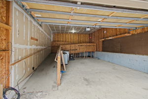 Garage w/Ramp