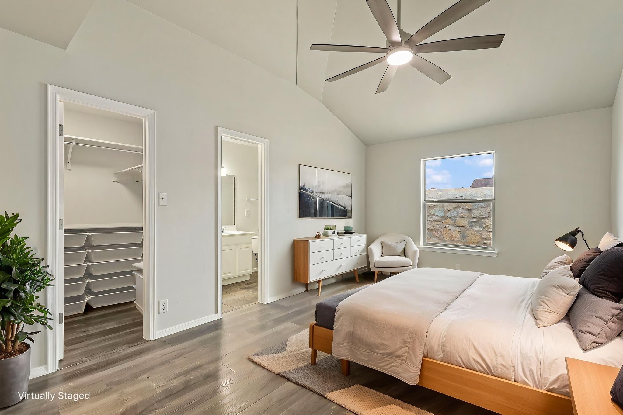 IMG_0666 virtually staged.jpeg