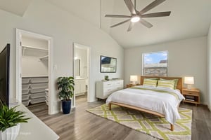 IMG_0666 virtually staged.jpeg